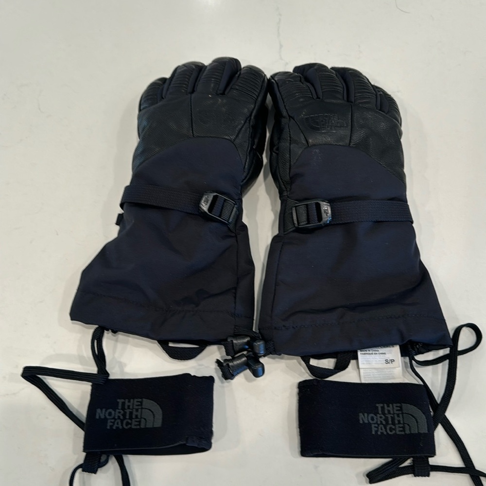North Face Women’s Snow S/P Gore-Tex Gloves Water Proof